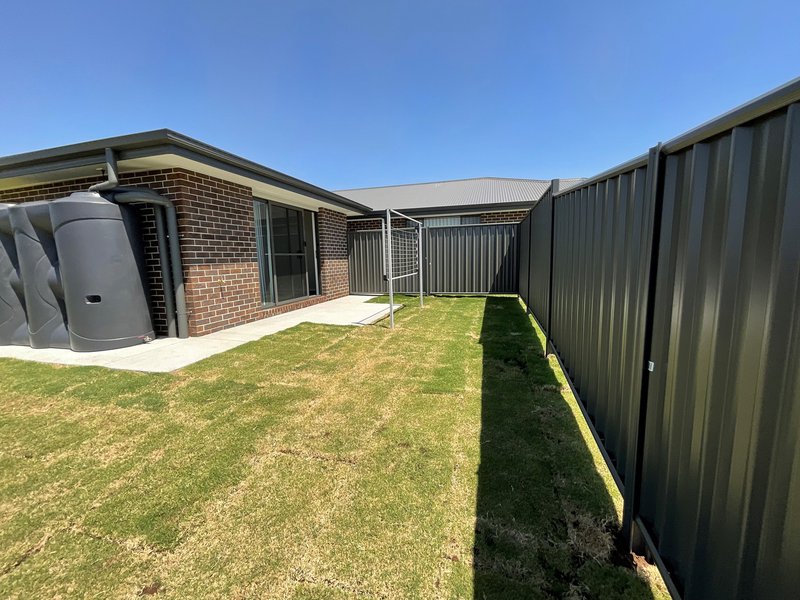 Photo - 20a Kestral Street, Tamworth NSW 2340 - Image 9