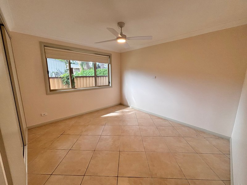 Photo - 20a Lowana Avenue, Charmhaven NSW 2263 - Image 4