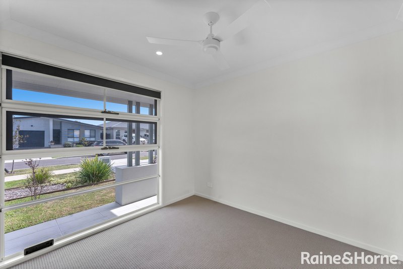 Photo - 20a Matchless Avenue, Goulburn NSW 2580 - Image 4