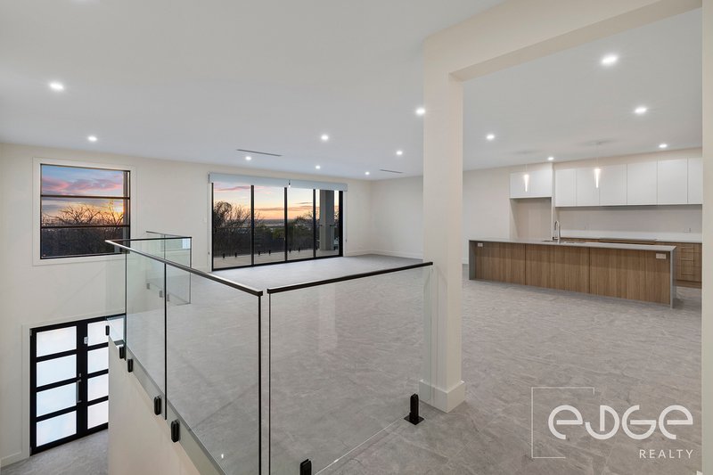 Photo - 20A Trowbridge Circuit, Gulfview Heights SA 5096 - Image 2