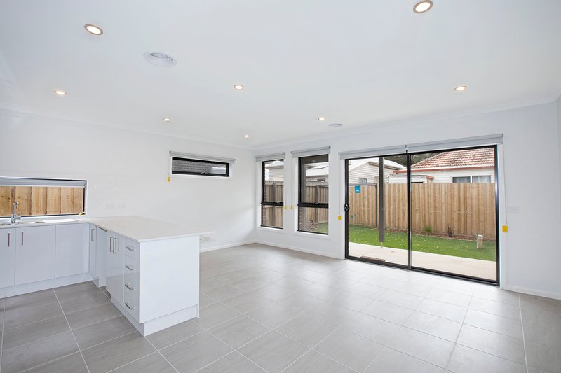 Photo - 20A Watson Avenue, Belmont VIC 3216 - Image 3