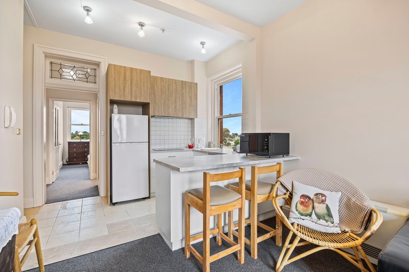 Photo - 20A/300 Gillies Street North, Wendouree VIC 3355 - Image 3