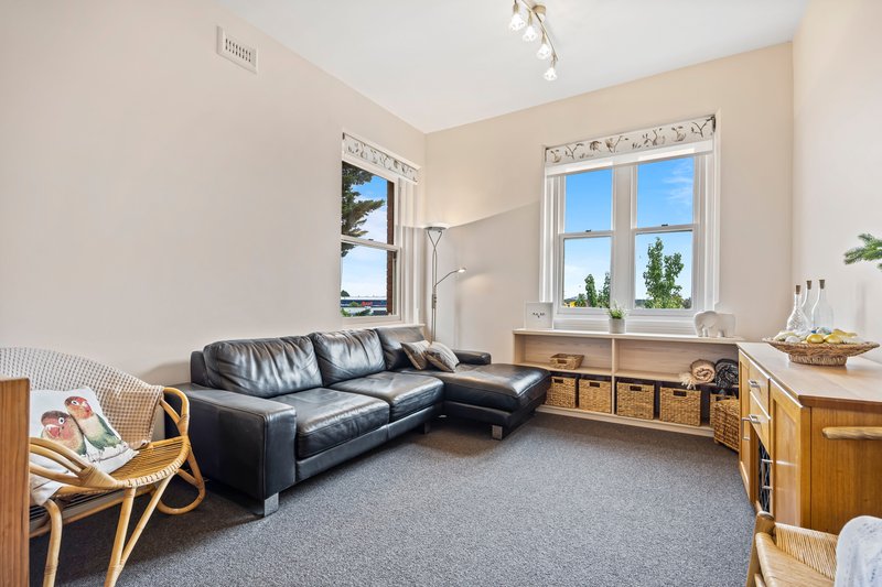 Photo - 20A/300 Gillies Street North, Wendouree VIC 3355 - Image 5