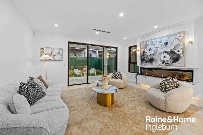 Photo - 20B Brenda Street, Ingleburn NSW 2565 - Image 7