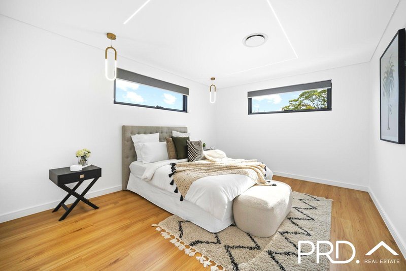 Photo - 20b Donald Street, Picnic Point NSW 2213 - Image 10