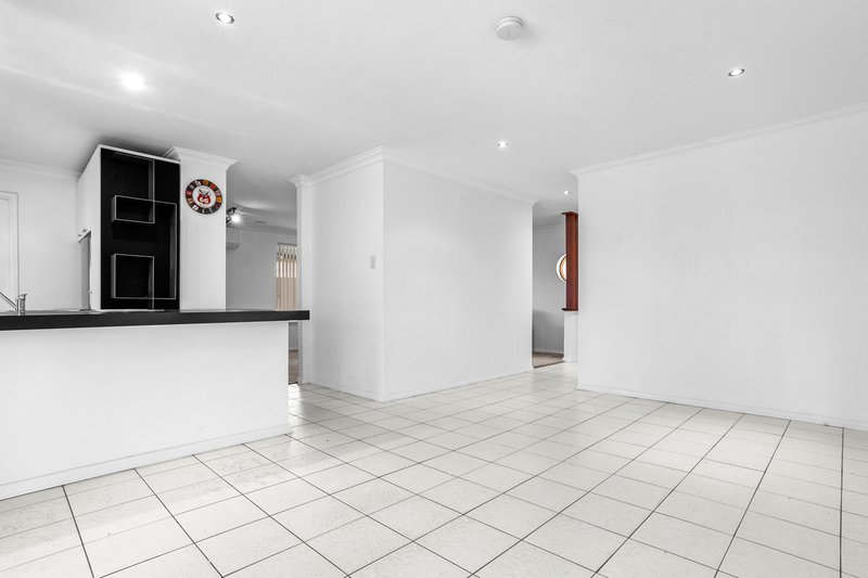 Photo - 20B Feathertop Rise, Alexander Heights WA 6064 - Image 7