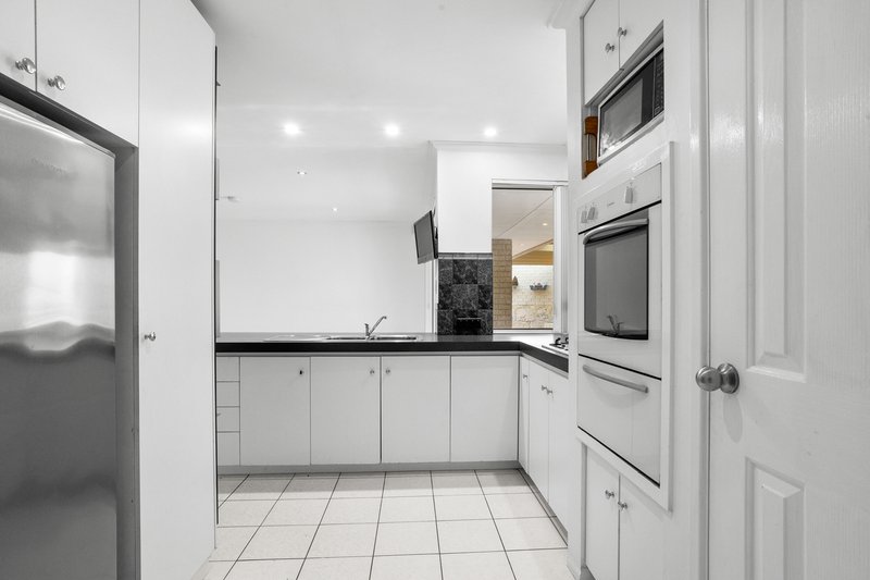 Photo - 20B Feathertop Rise, Alexander Heights WA 6064 - Image 9