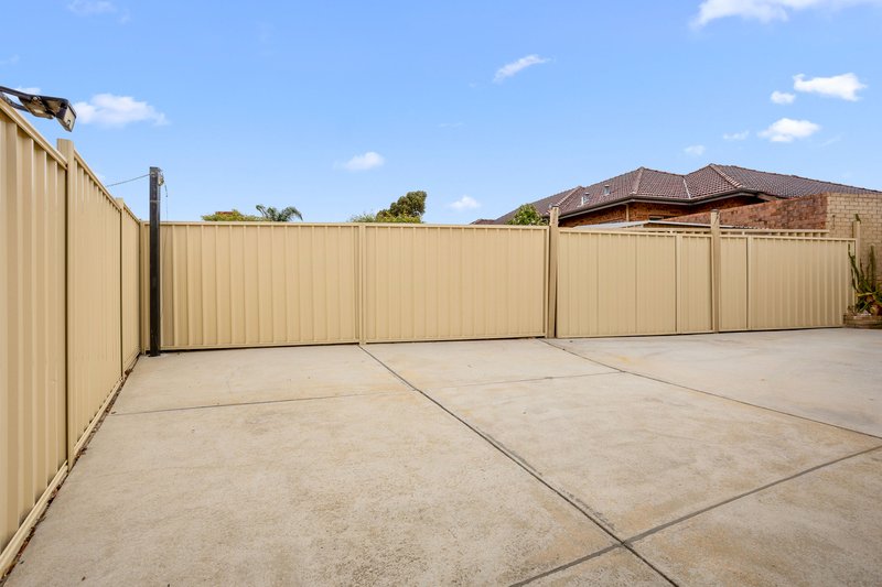 Photo - 20B Feathertop Rise, Alexander Heights WA 6064 - Image 16