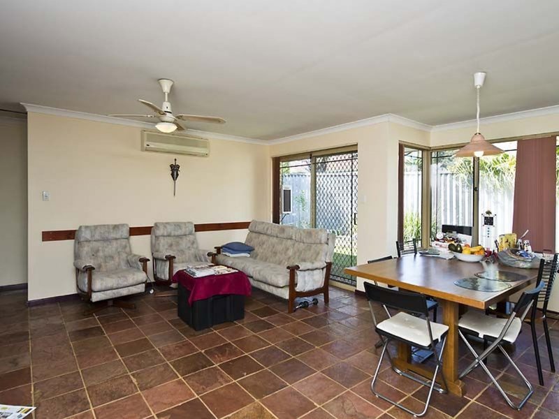 Photo - 20B Jarrah Road, East Victoria Park WA 6101 - Image 3