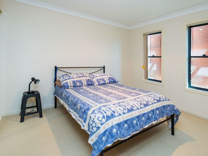 Photo - 20B Killowill Avenue, Paradise Point QLD 4216 - Image 9