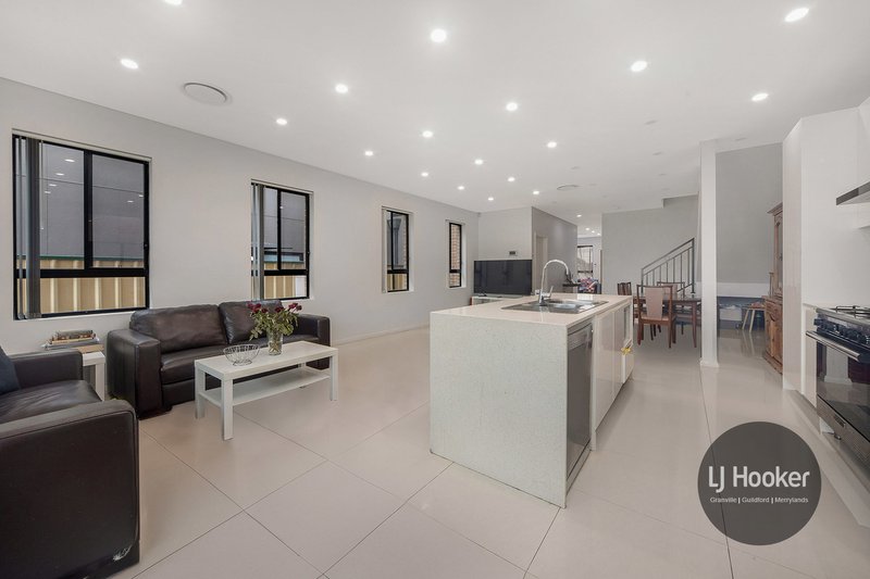 Photo - 21 & 21A Crossland Street, Merrylands NSW 2160 - Image 12