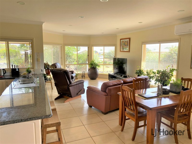 Photo - 21 - 23 Premier Drive, Kingaroy QLD 4610 - Image 7