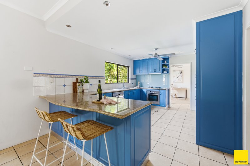 Photo - 21-23 Sommerville Crescent, Whitfield QLD 4870 - Image 6