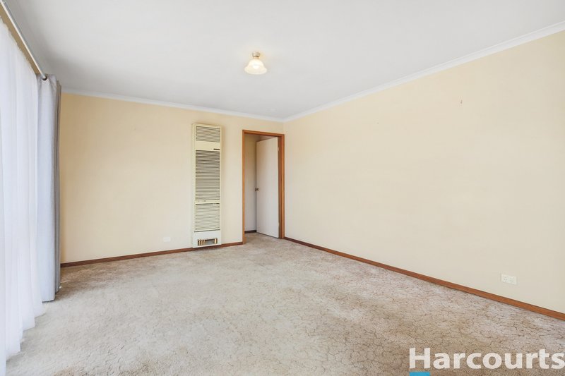 Photo - 2/1-3 Gould Street, Drouin VIC 3818 - Image 3