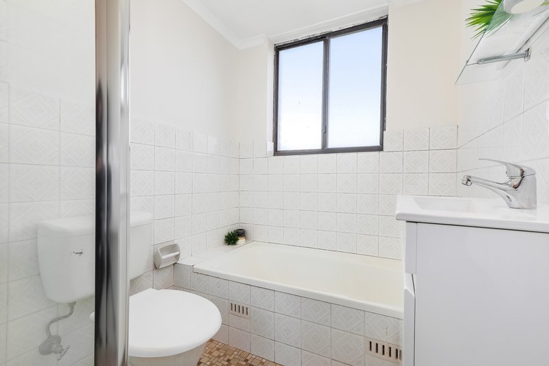 Photo - 2/1-3 Harnett Avenue, Marrickville NSW 2204 - Image 7