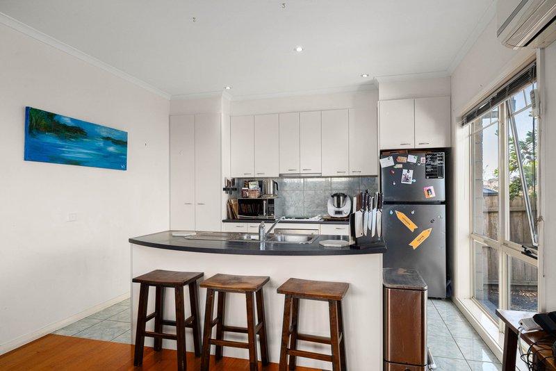 Photo - 2/1-3 Morgan Street, Cowes VIC 3922 - Image 3