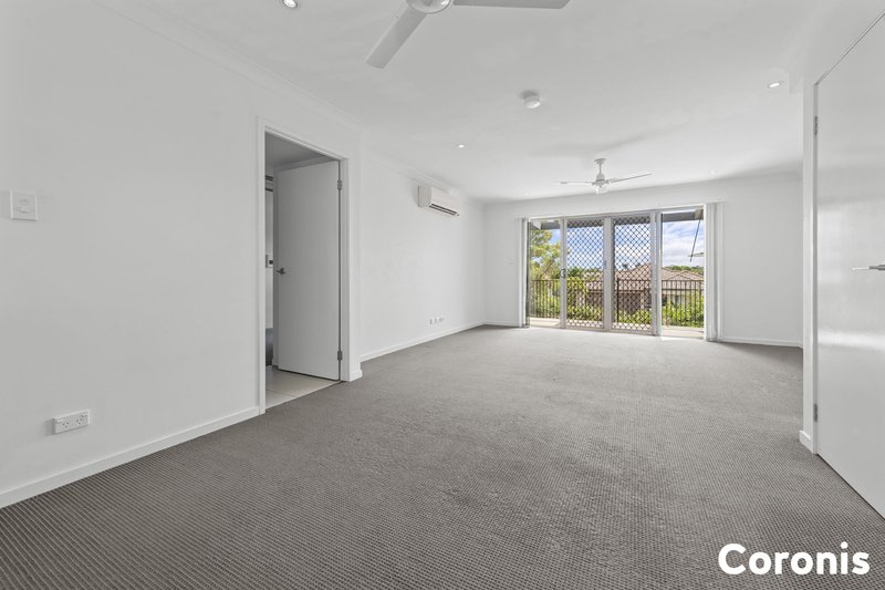 Photo - 2/1-49 Lavender Drive, Griffin QLD 4503 - Image 5