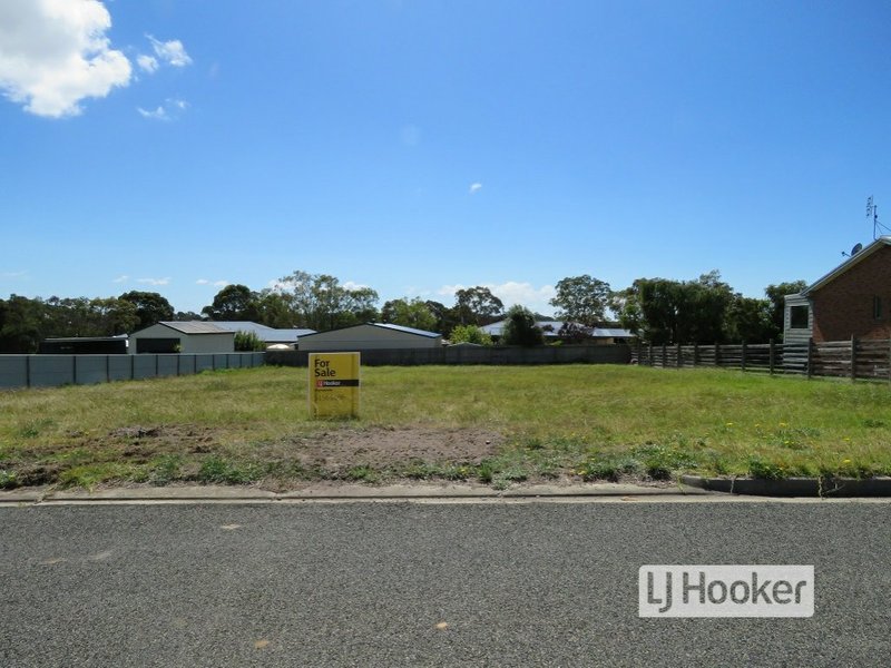 21 A & B Village Fair Drive, Newlands Arm VIC 3875