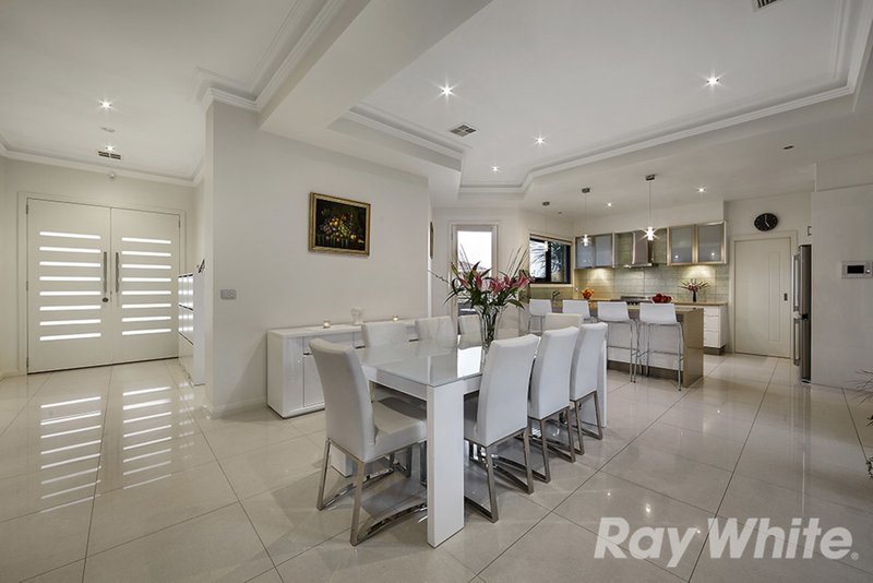 Photo - 21 Abbin Court, Rowville VIC 3178 - Image 2