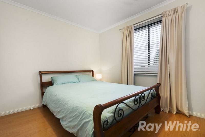 Photo - 2/1 Abbot Court, Glen Waverley VIC 3150 - Image 9