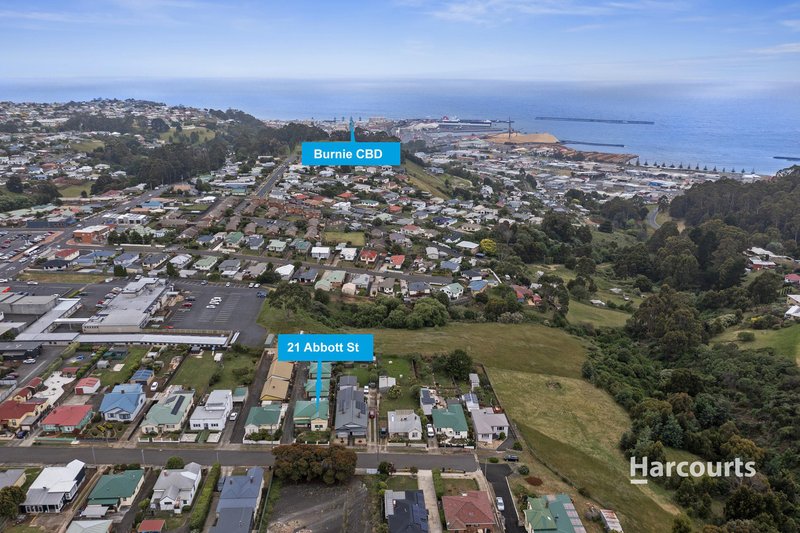 Photo - 21 Abbott Street, Upper Burnie TAS 7320 - Image 11