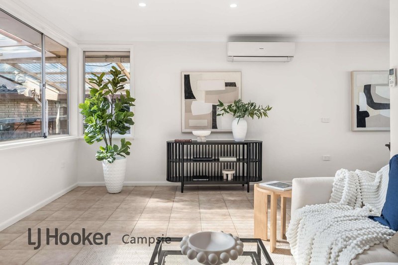 Photo - 21 Acacia Avenue, Prestons NSW 2170 - Image 4