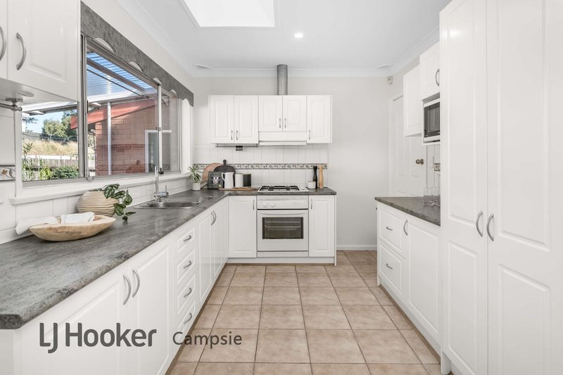 Photo - 21 Acacia Avenue, Prestons NSW 2170 - Image 8