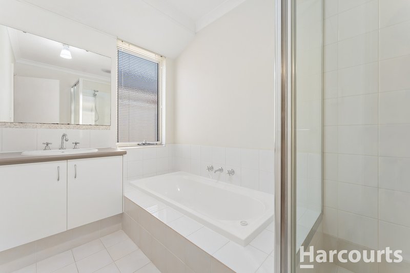 Photo - 21 Addingham Boulevard, Madora Bay WA 6210 - Image 12