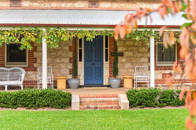 Photo - 21 Adelaide Road, Strathalbyn SA 5255 - Image 1