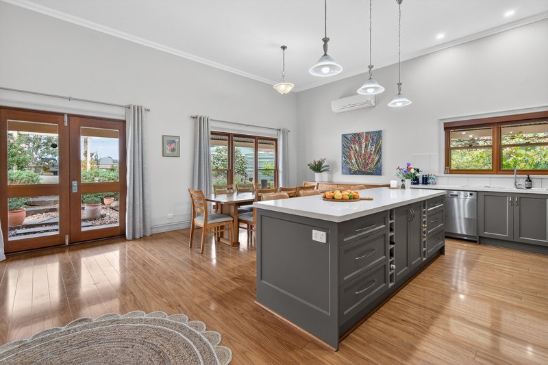 Photo - 21 Adelaide Road, Strathalbyn SA 5255 - Image 9