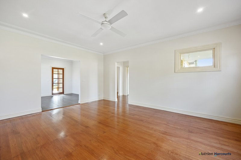 Photo - 21 Aitken Street, Alexandra VIC 3714 - Image 8