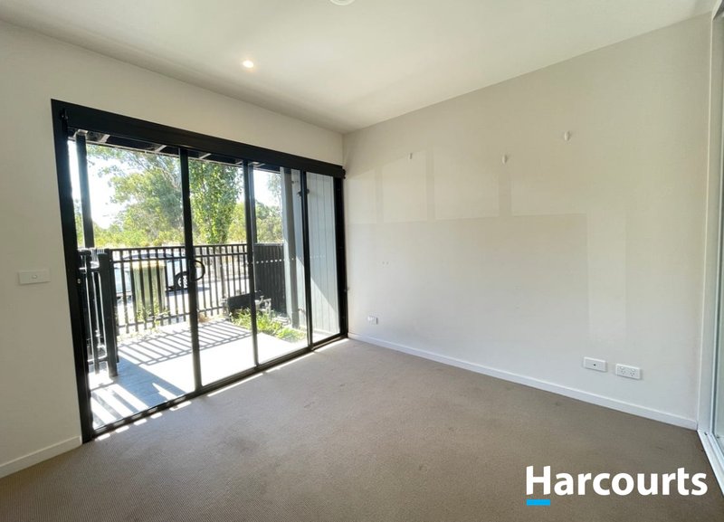 Photo - 21 Albany Road, Mill Park VIC 3082 - Image 9