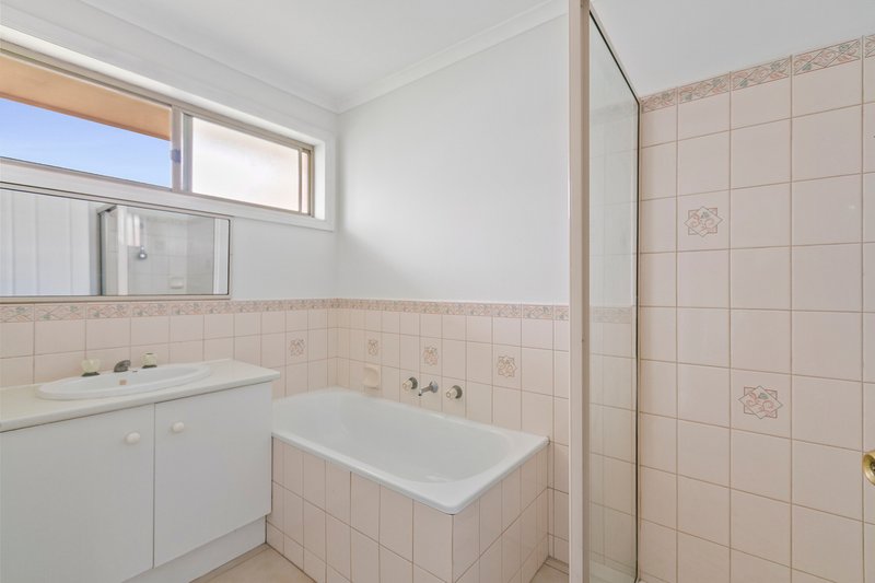 Photo - 2/1 Alexander Avenue, Thomastown VIC 3074 - Image 5