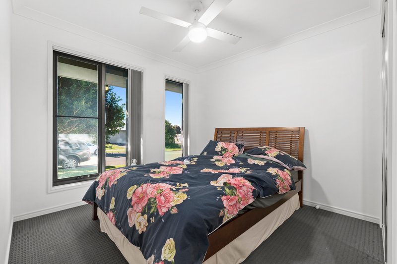 Photo - 21 Allerton Park Drive, Park Ridge QLD 4125 - Image 7