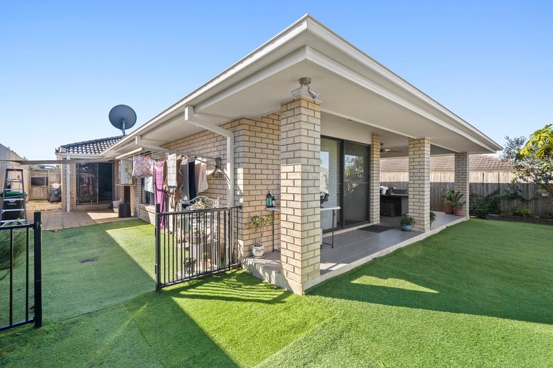 Photo - 21 Allerton Park Drive, Park Ridge QLD 4125 - Image 13