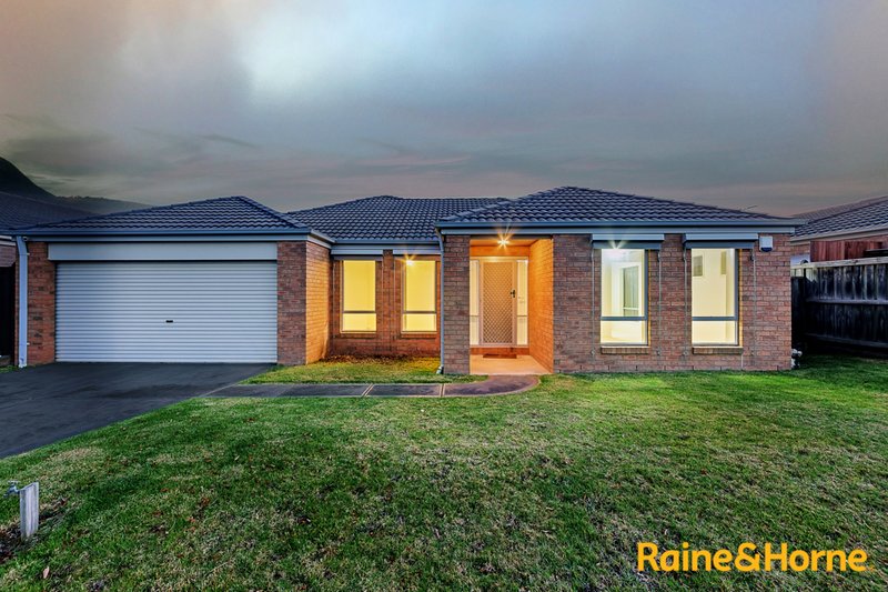 21 Alpine Heath Way, Lyndhurst VIC 3975