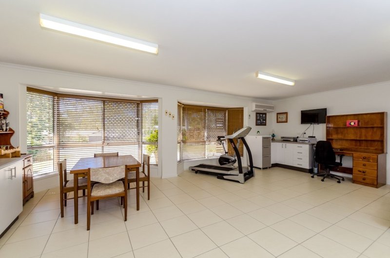 Photo - 21 Aluminium Drive, Tannum Sands QLD 4680 - Image 8