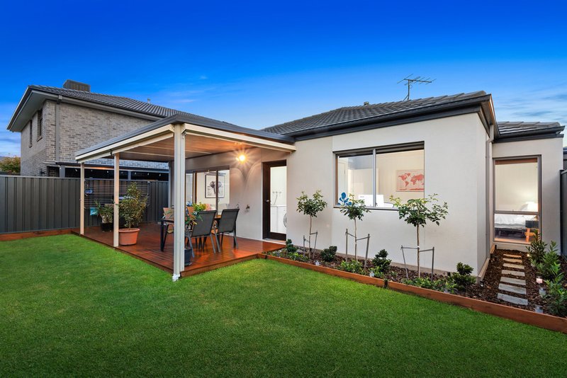 Photo - 21 Amira Road, Greenvale VIC 3059 - Image 12