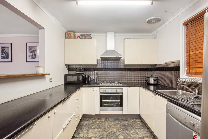 Photo - 21 Ansbert Street, Christie Downs SA 5164 - Image 3