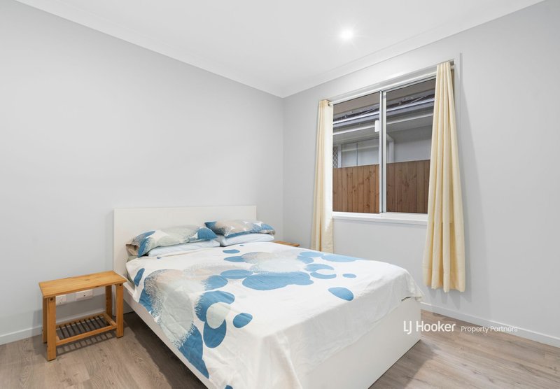 Photo - 21 Applecross Place, Pallara QLD 4110 - Image 8