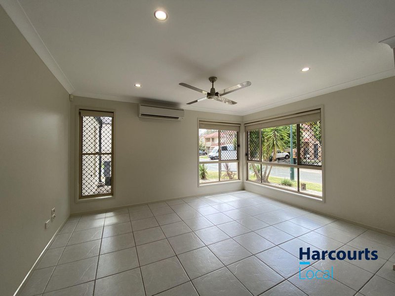 Photo - 21 Araluen Place, Carindale QLD 4152 - Image 4