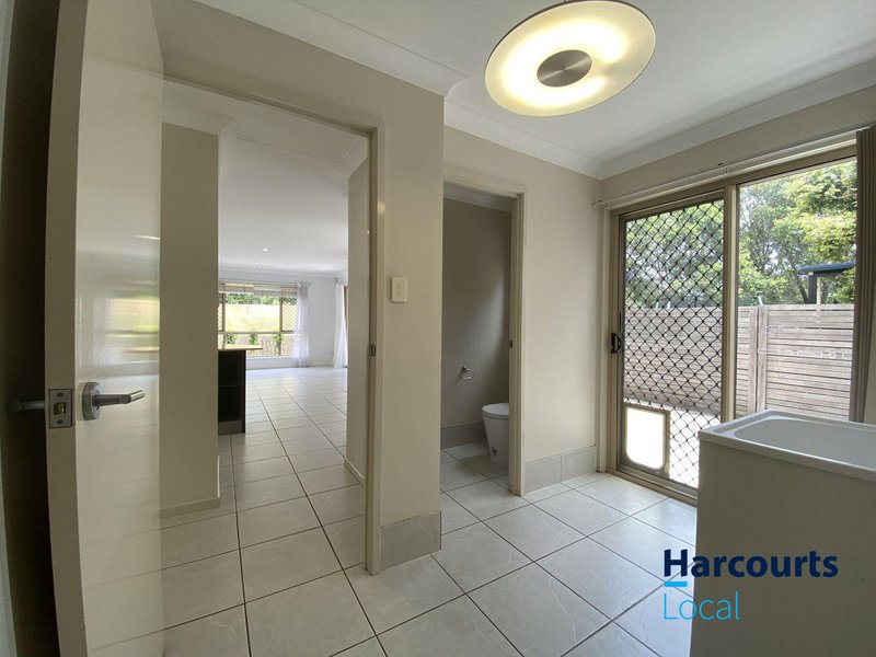 Photo - 21 Araluen Place, Carindale QLD 4152 - Image 6