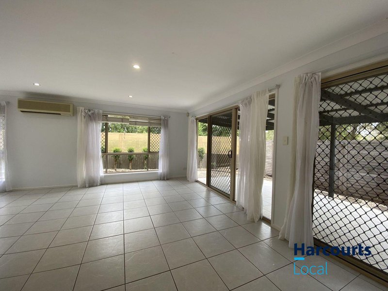 Photo - 21 Araluen Place, Carindale QLD 4152 - Image 7