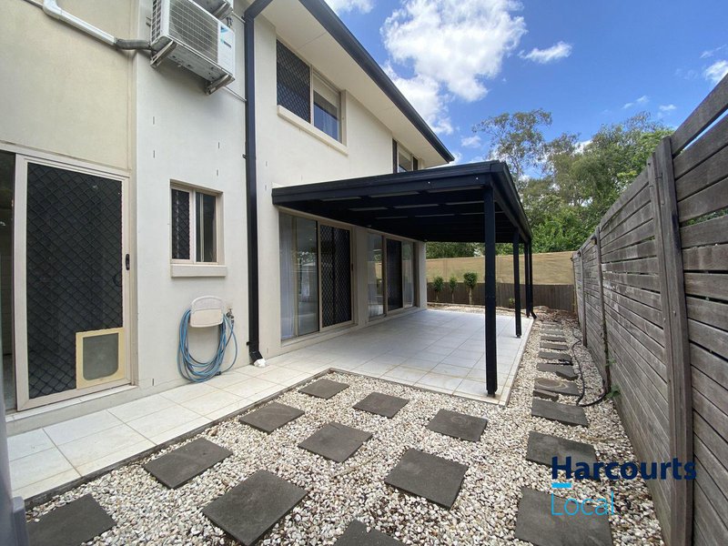 Photo - 21 Araluen Place, Carindale QLD 4152 - Image 15