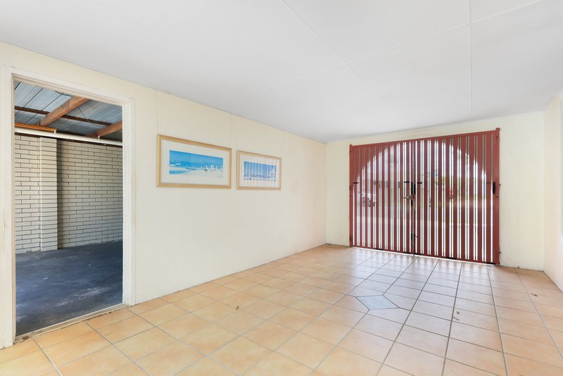 Photo - 21 Arcadia Drive, Mermaid Waters QLD 4218 - Image 5