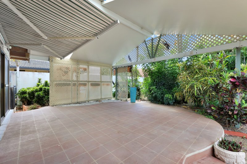 Photo - 21 Arcadia Drive, Mermaid Waters QLD 4218 - Image 21