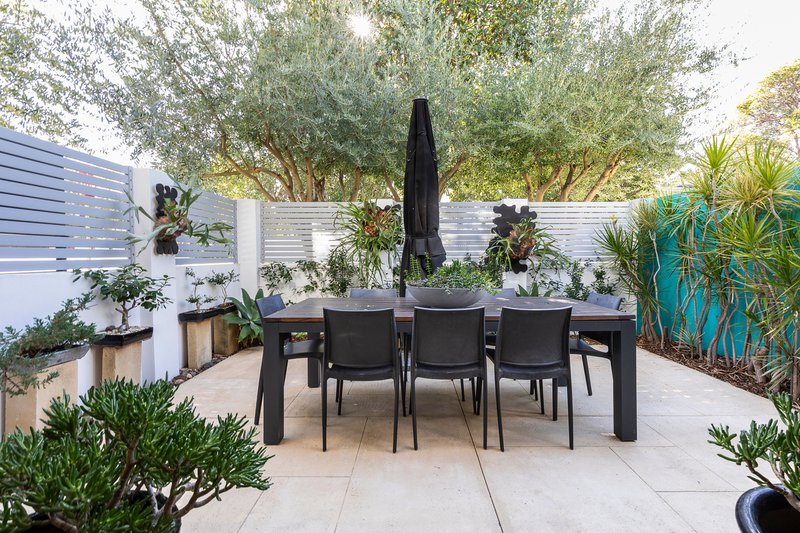 Photo - 21 Ardross Crescent, Coolbinia WA 6050 - Image 2