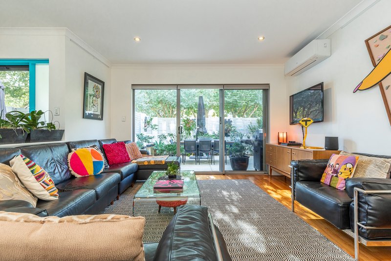 Photo - 21 Ardross Crescent, Coolbinia WA 6050 - Image 11