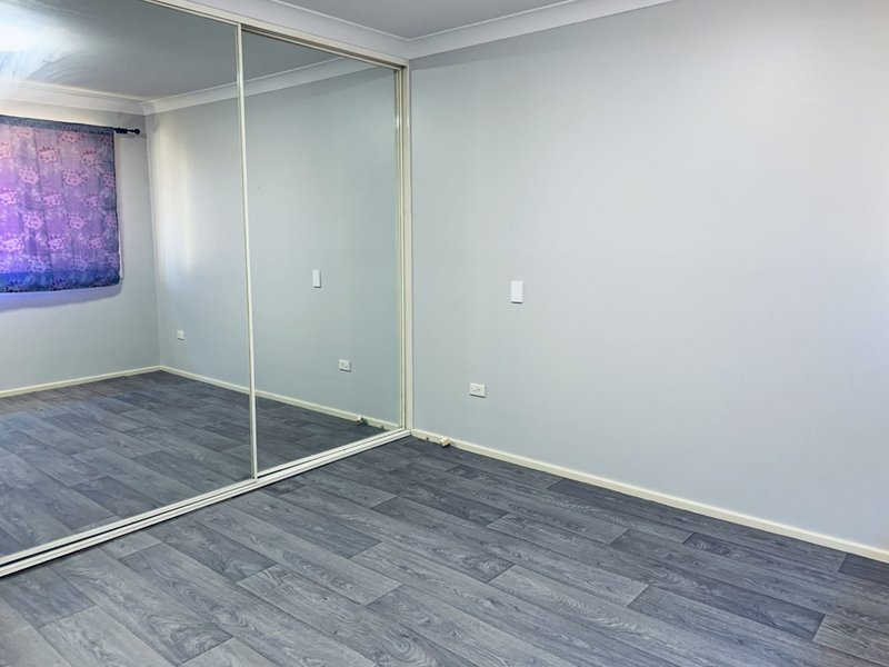 Photo - 21 Ardrossan Crescent, St Andrews NSW 2566 - Image 4