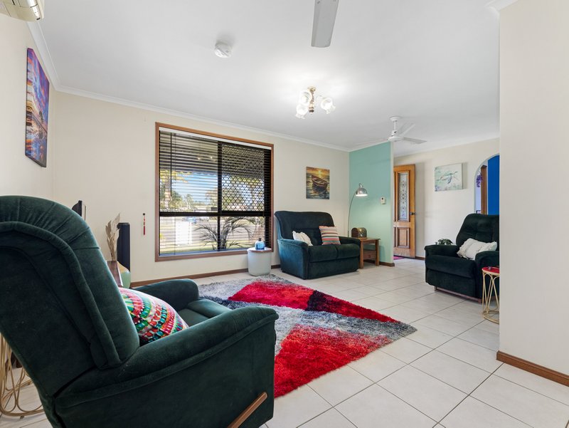 Photo - 21 Areca Drive, Kawungan QLD 4655 - Image 5